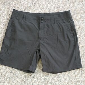 Prana 7 Inch  Inseam Shorts Size 14
